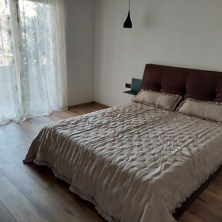 Apartmani Diana ビオグラード・ナ・モル エクステリア 写真