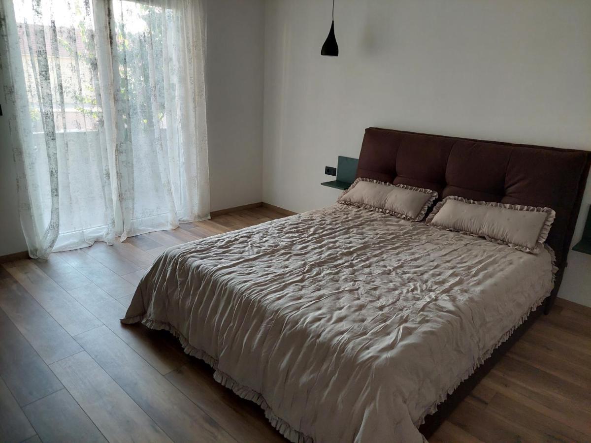 Apartmani Diana ビオグラード・ナ・モル エクステリア 写真